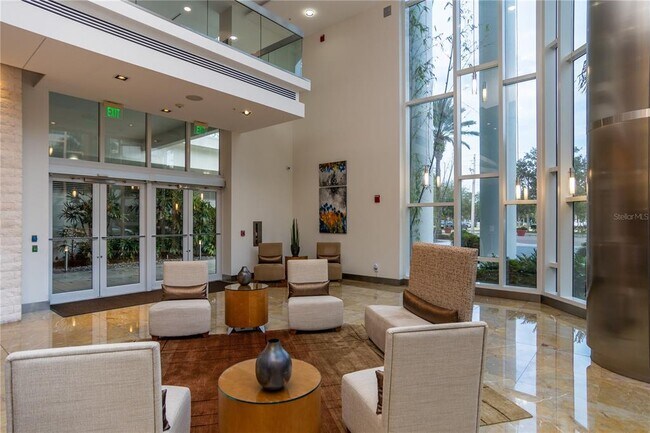 Building Photo - 175 1st St S