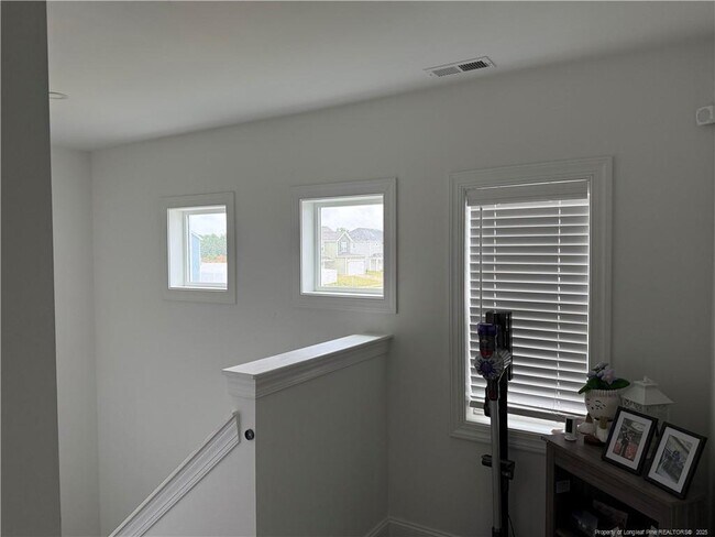 Building Photo - 211 NC-211