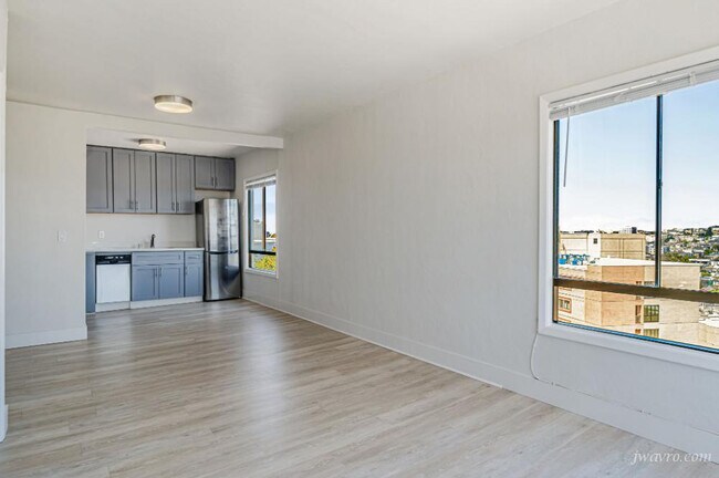Building Photo - 70 Terra Vista Ave