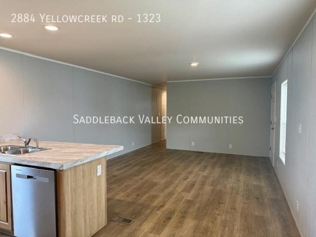 Building Photo - 2884 Yellowcreek rd-1323