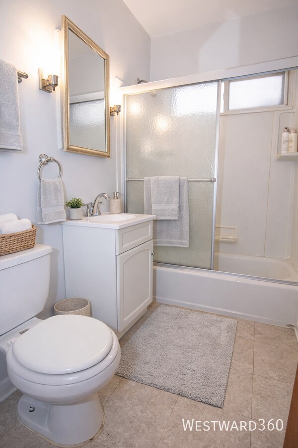 Building Photo - 1949 hickory-2E