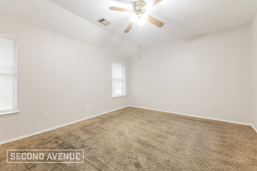 Building Photo - 3824 Clay Mathis Rd