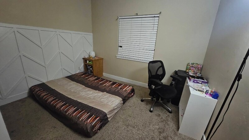 Building Photo - 1676 S 500 W St