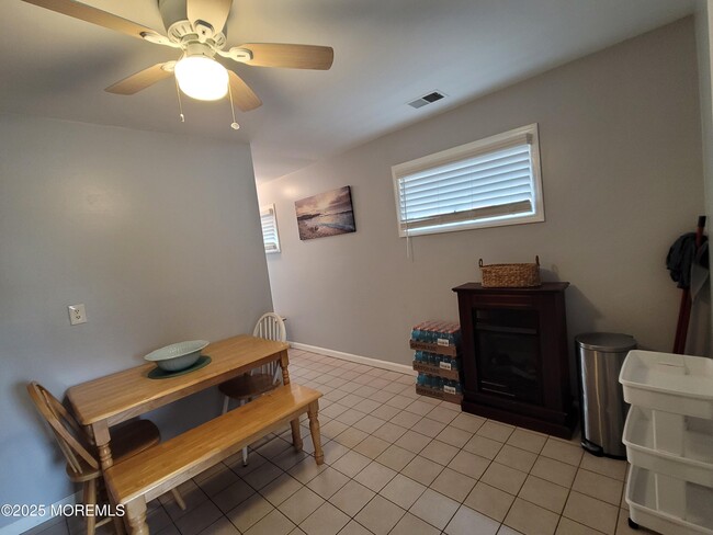 Building Photo - 602 Central Ave