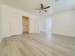 Building Photo - 8809 Timber Mesa St