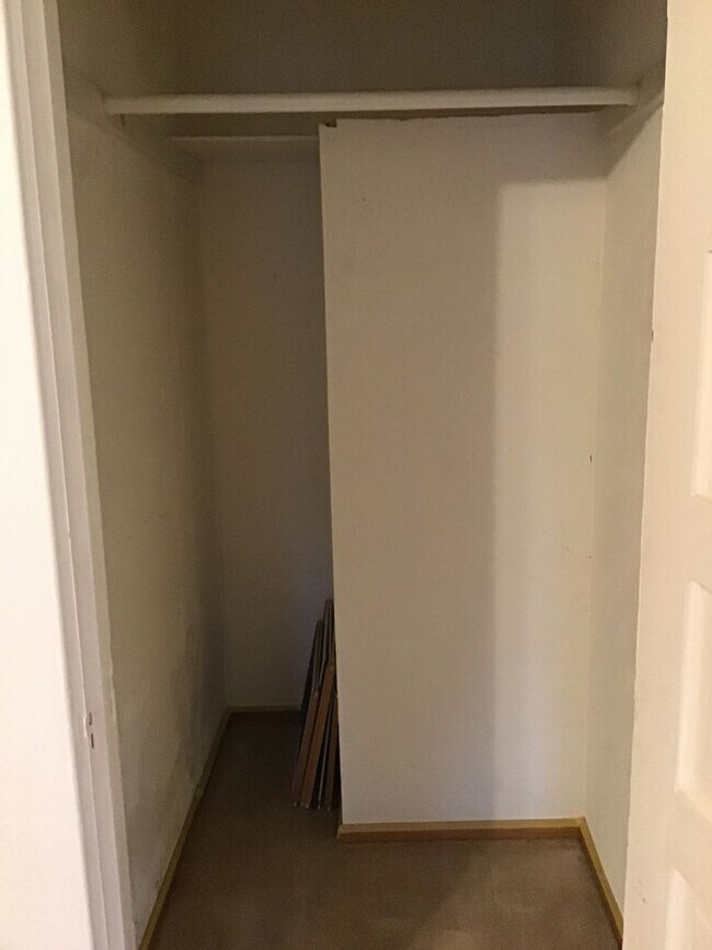 Building Photo - NW 5th