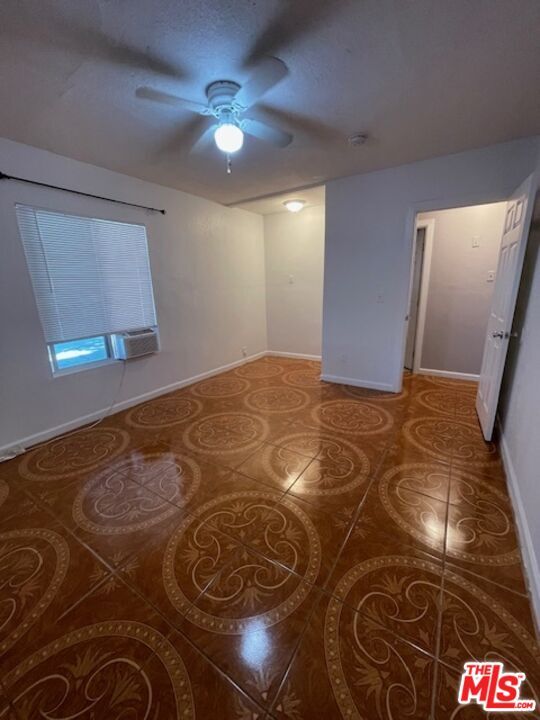 Building Photo - 604 Eye St