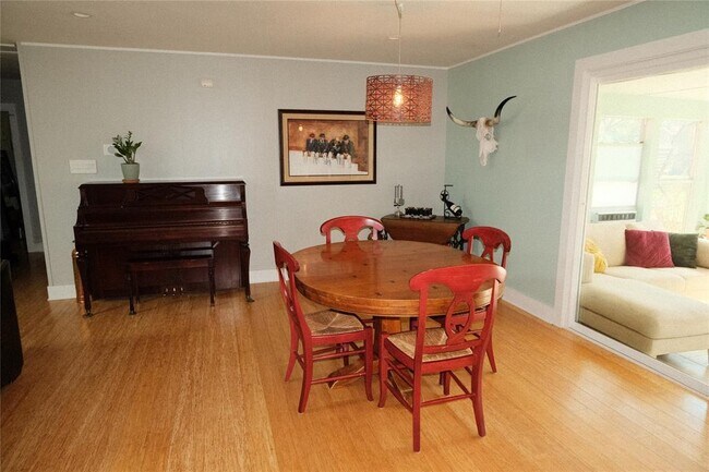 Building Photo - 1517 Weyford Dr