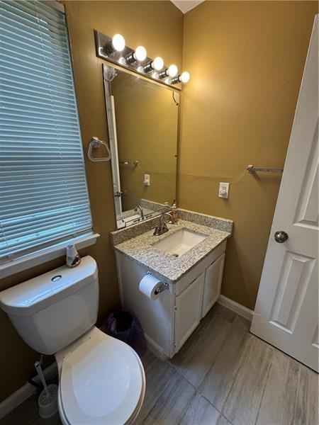 Building Photo - 2578 Shadowbrook Dr