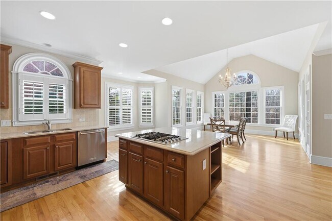 Building Photo - 179 Grandmar Chase