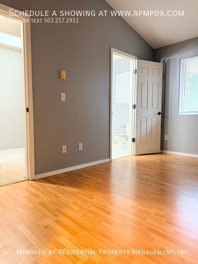 Building Photo - 14320 SW Cougar Ridge Dr