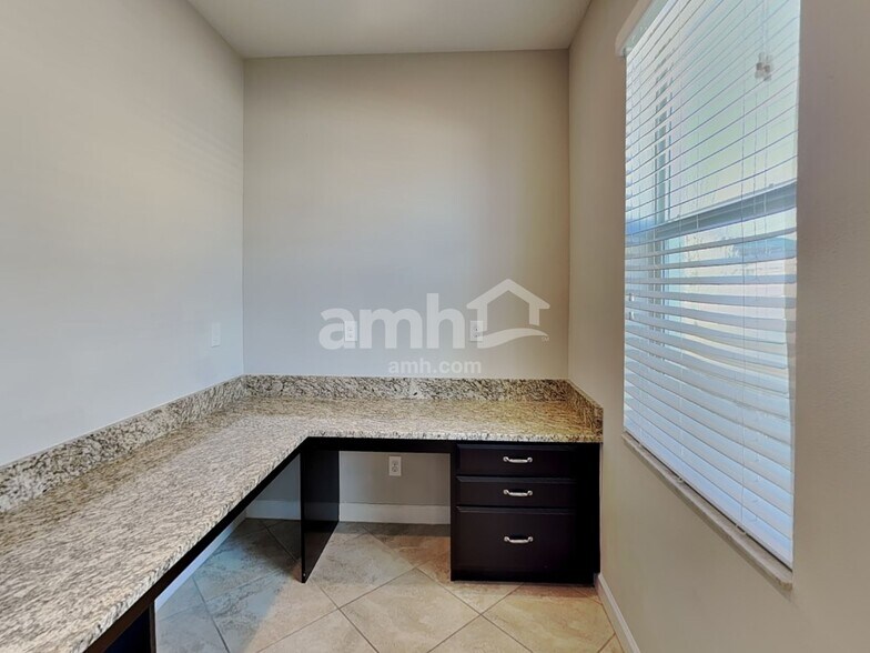 Building Photo - 11713 Winterset Cove Dr