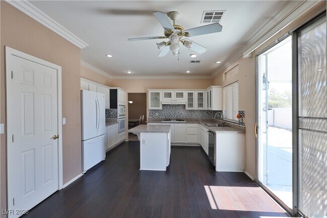 Building Photo - 975 Leadville Meadows Dr