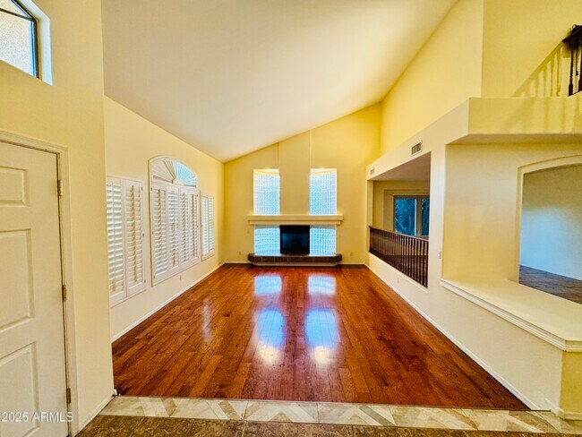 Building Photo - 4468 S Leoma Ln