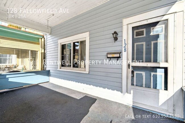 Building Photo - 128 Fallowfield Ave