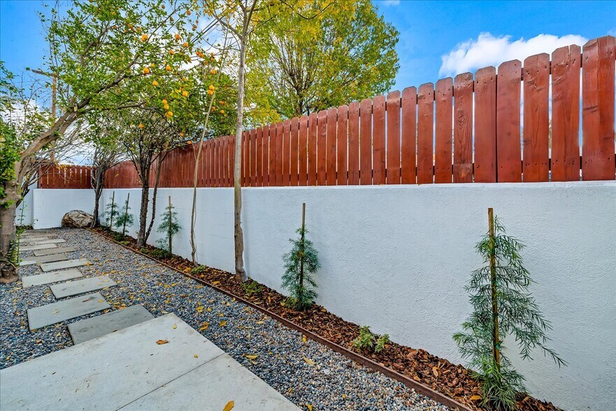 Building Photo - 22136 Gilmore St