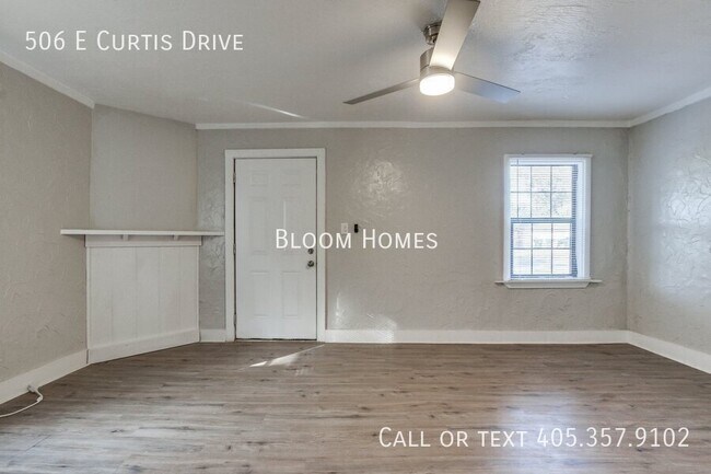 Building Photo - 506 E Curtis Dr