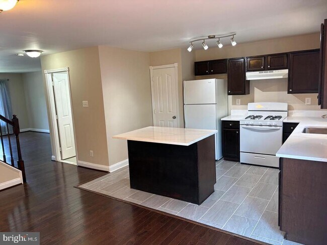 Building Photo - 12435 Turtle Dove Pl