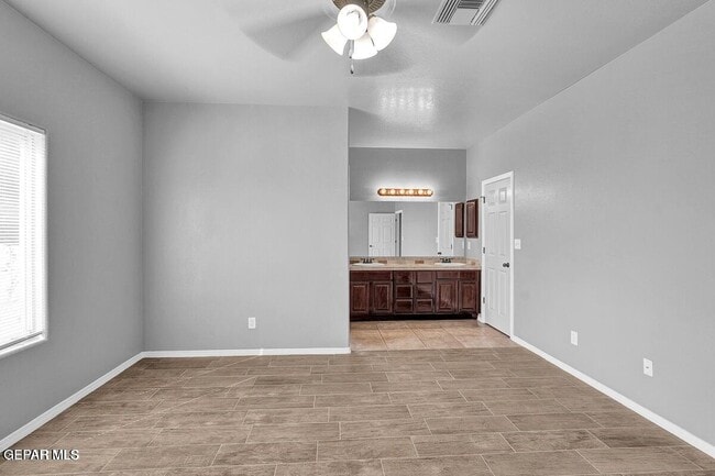 Building Photo - 6825 Steffers Ln