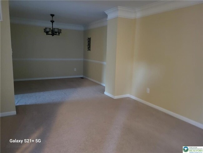 Building Photo - 4176 Bunker Hill Dr S