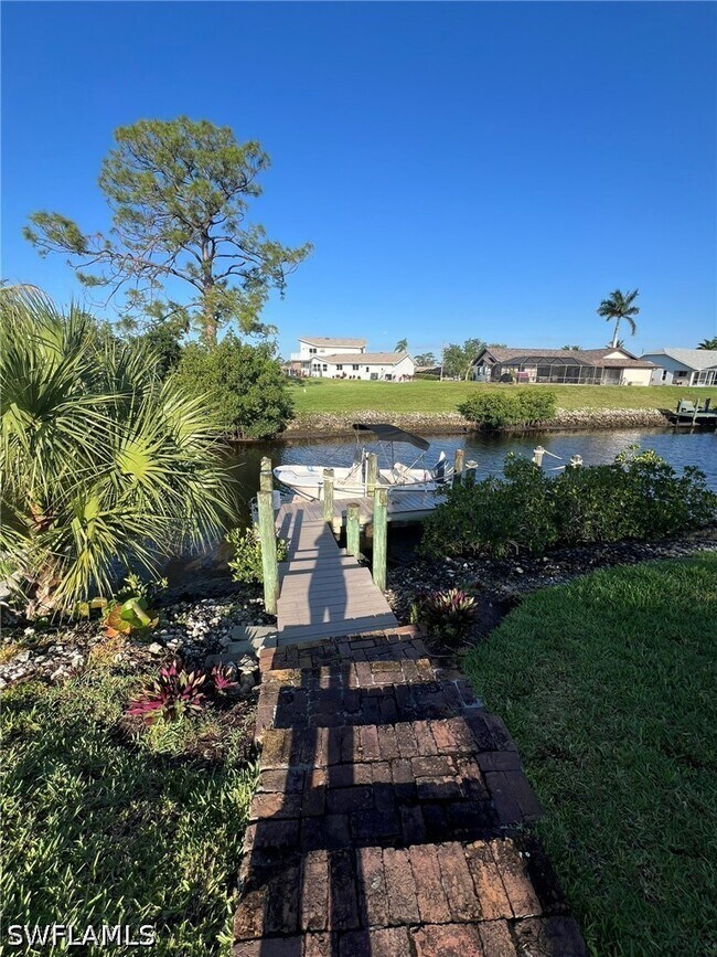 Building Photo - 20680 Park Pl