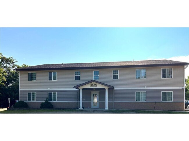 Building Photo - 1205 S Sibley Ave