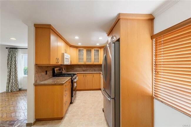 Building Photo - 4216 Ethel Ave