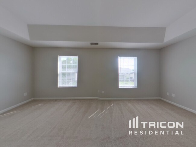 Building Photo - 3756 Wingfield Dr