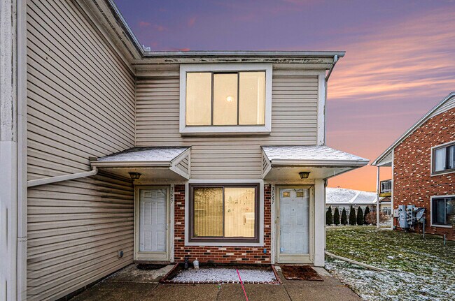 Building Photo - 30657 Hidden Pines Ln