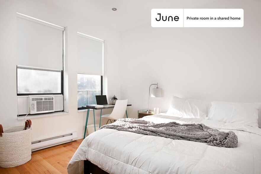 Primary Photo - Private bedroom in 6 bed/2 bath Home