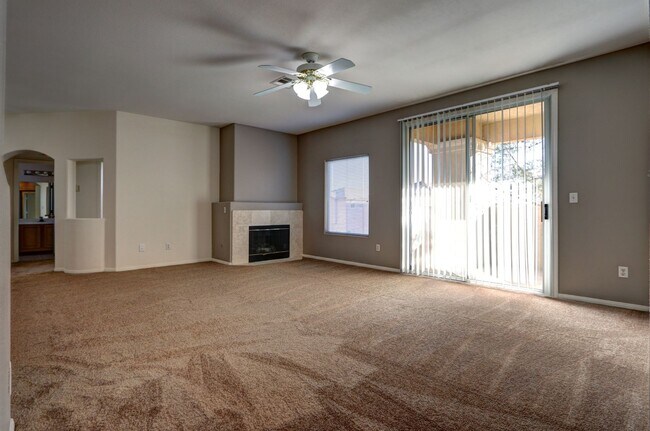 Building Photo - 3555 Meridale Dr