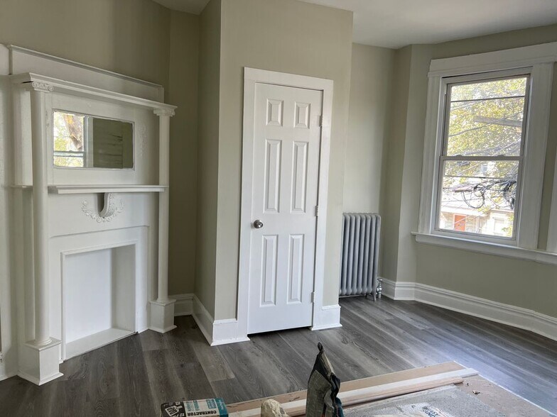 Building Photo - 51 Hawkins St