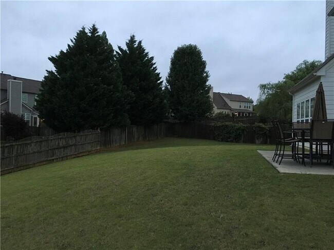 Building Photo - 500 Papillion Trace