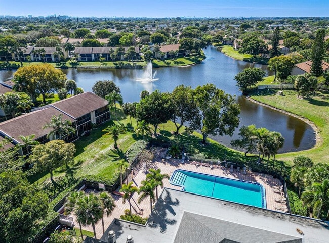 Building Photo - 1250 S Military Trail