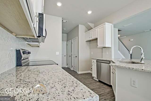 Building Photo - 6 Sepia Oak Dr