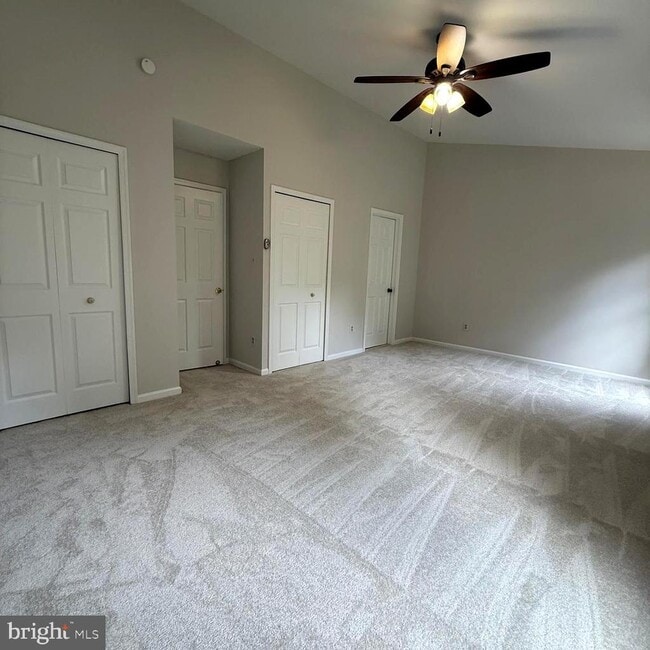 Building Photo - 8442 Springfield Oaks Dr