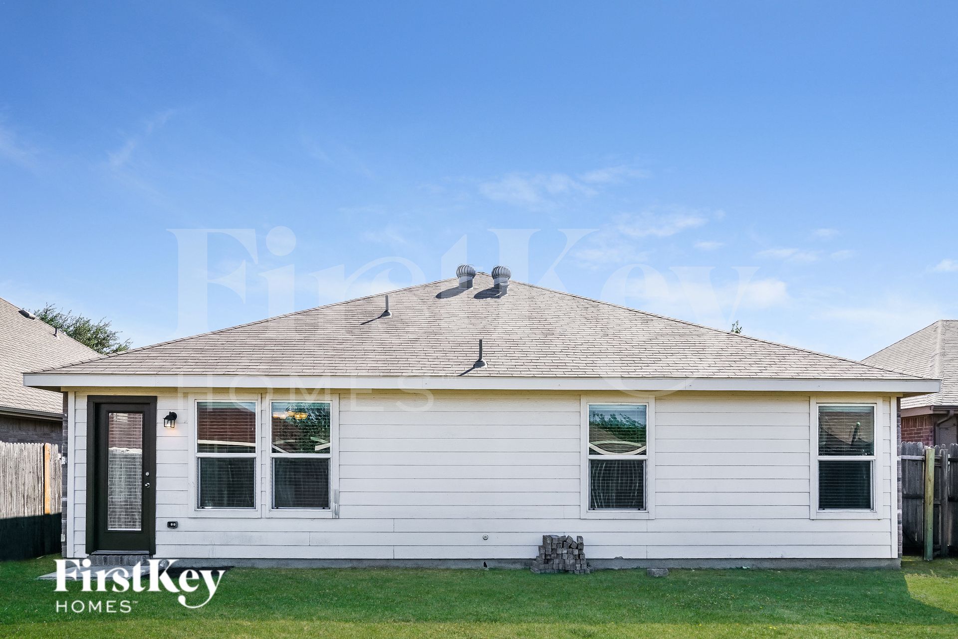 Building Photo - 2016 Cattle Creek Rd