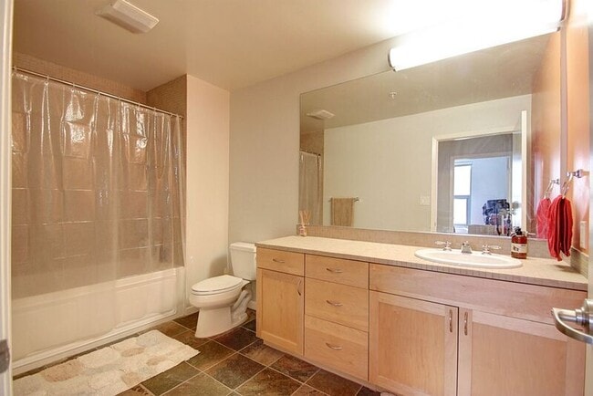 Building Photo - 1150 J St