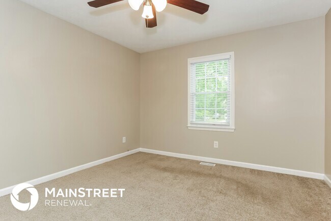 Building Photo - 265 Arbor Way