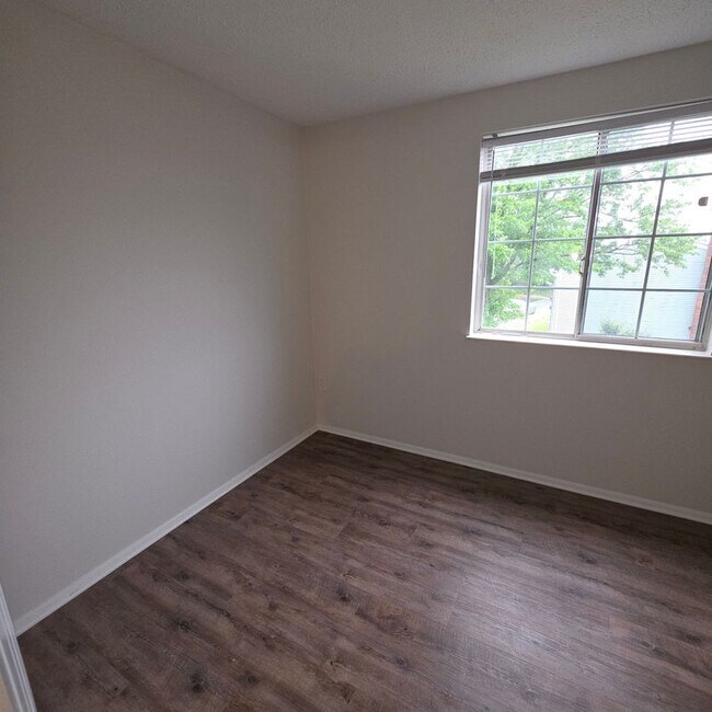 Building Photo - 1758 Springfield Ln