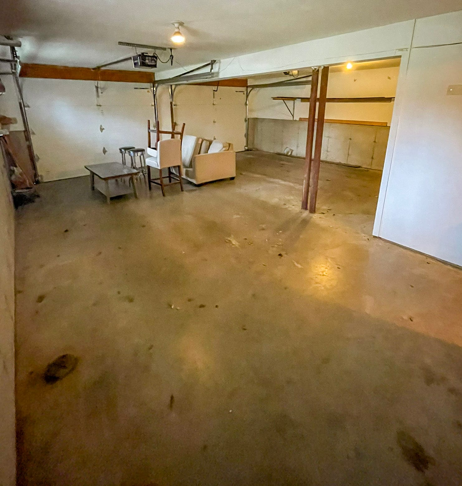 Garage - 20 Isaac Lucas Cir