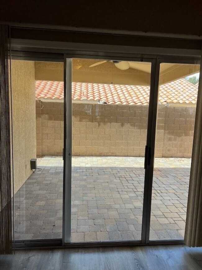 Building Photo - Coming Soon! Scottsdale Home 3/2 Bed/Bath - Available Now!