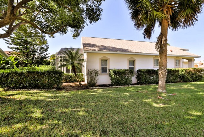Building Photo - 1161 Siesta Key Cir