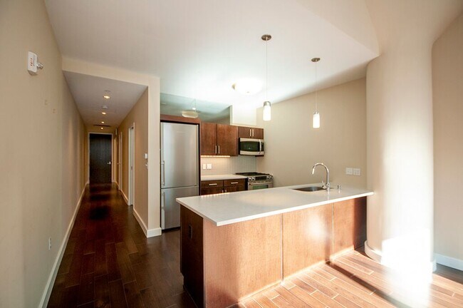 Building Photo - 43 Westland Ave