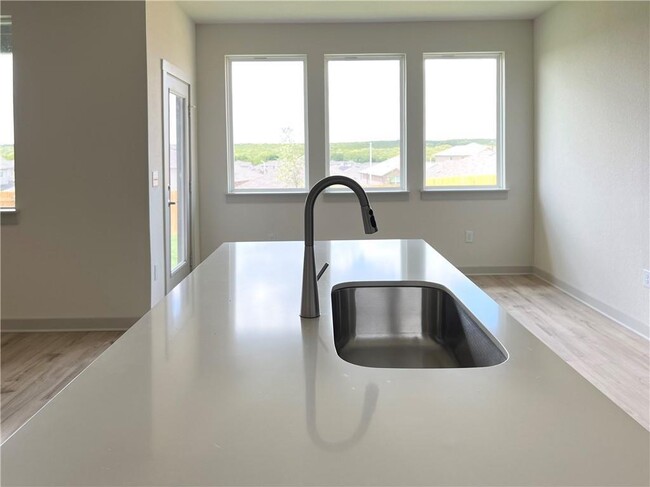 Building Photo - 10600 Defender Trl