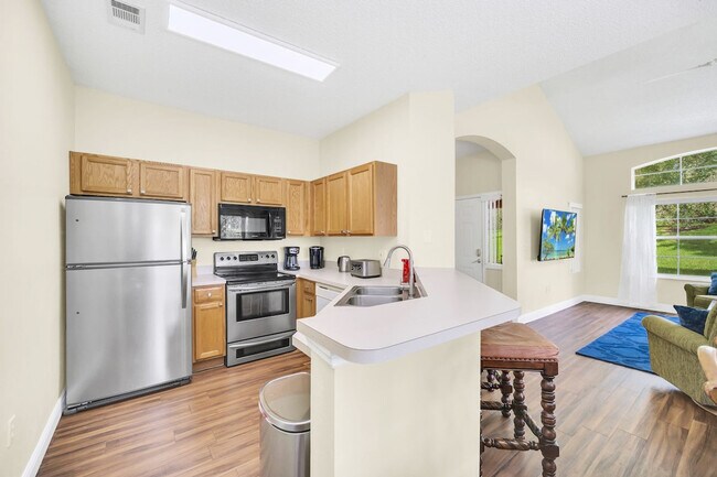 Building Photo - 2780 Sun Key Pl
