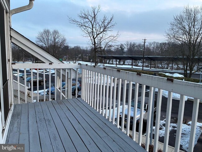 Building Photo - 213 Park Pl Dr