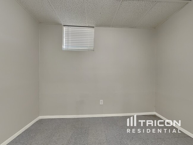 Building Photo - 1110 Karastan Court SW Marietta GA