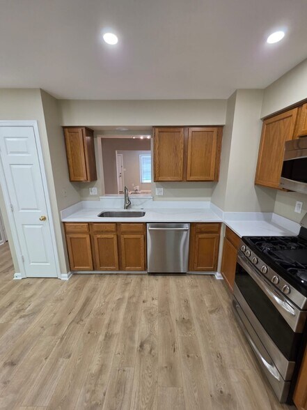 kitchen - 6748 Jenny Leigh Ct