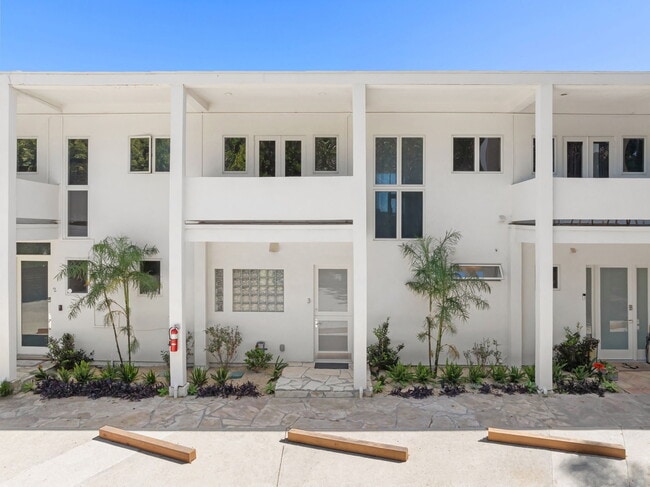 Building Photo - 27400 CA-1